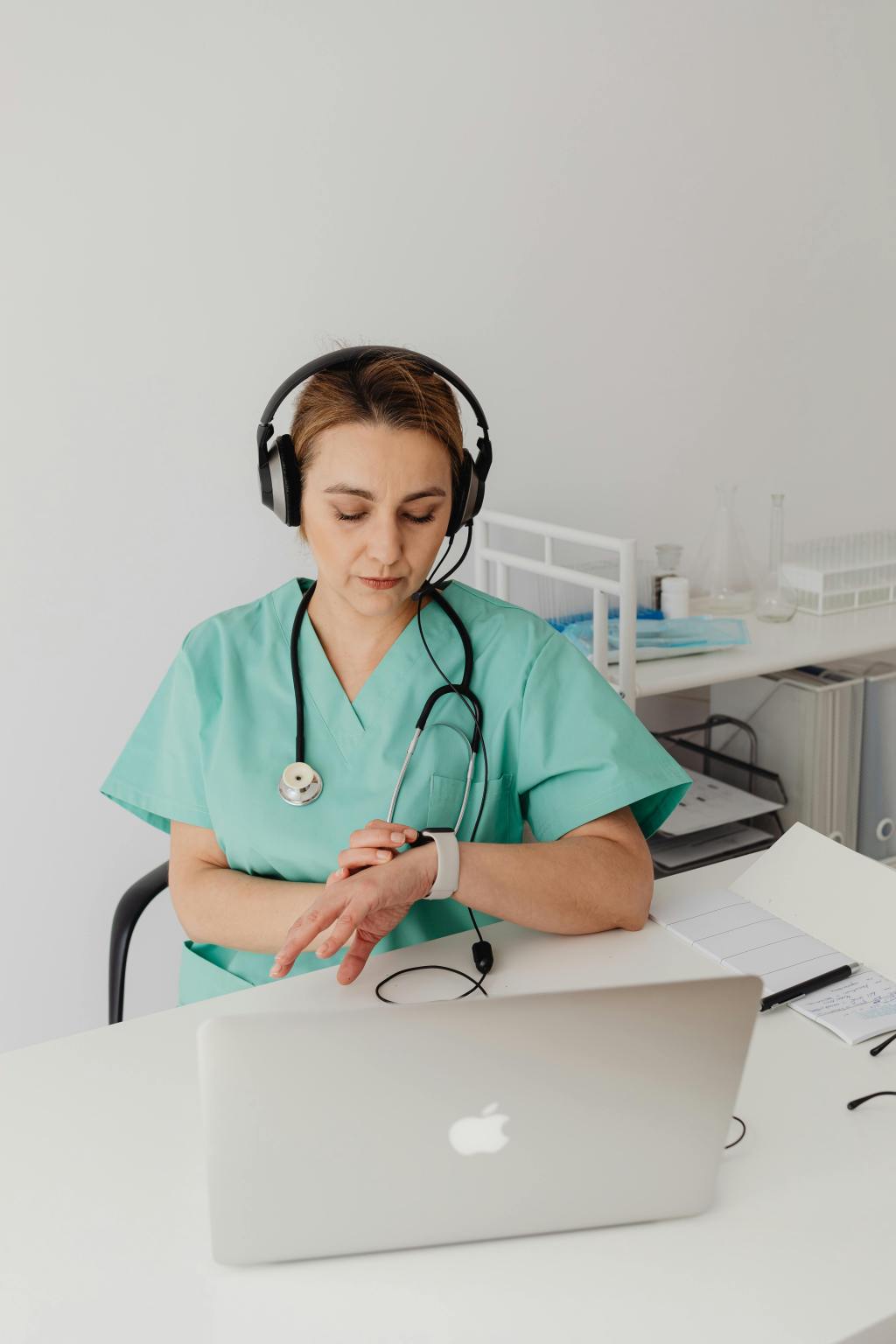 Hvordan redusere telefonstress på&nbsp;legekontoret?